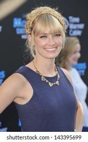 515 Beth Behrs Royalty